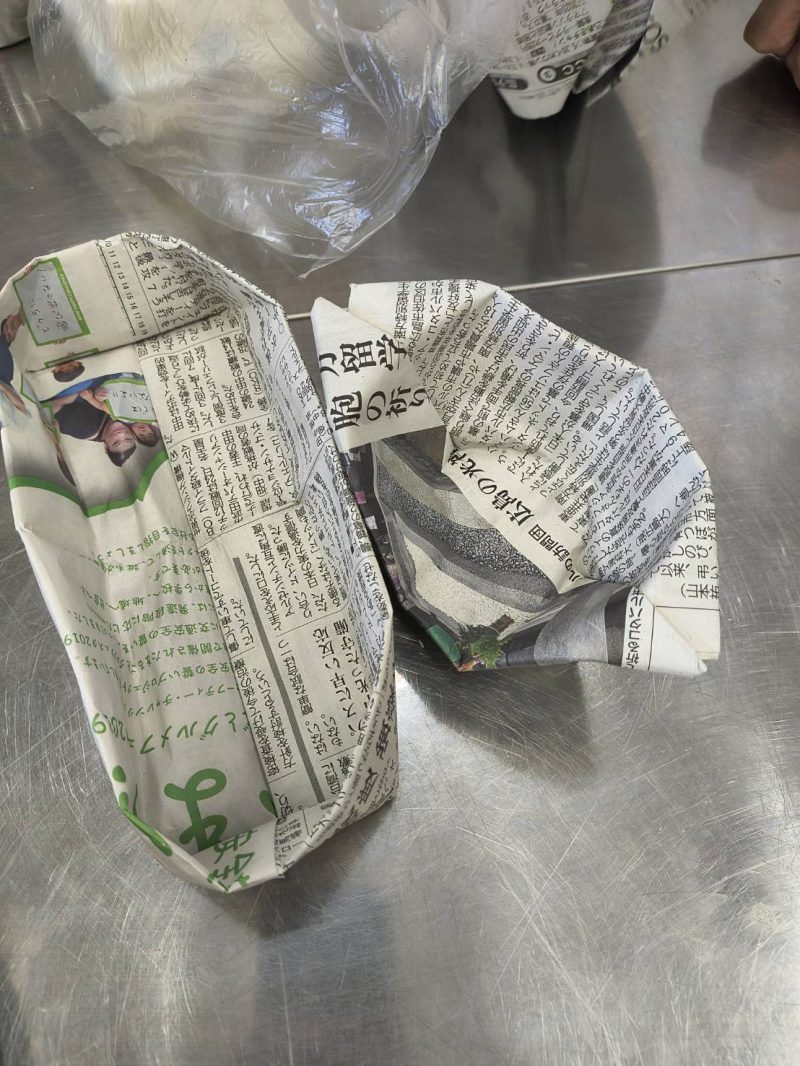 新聞紙の器作り